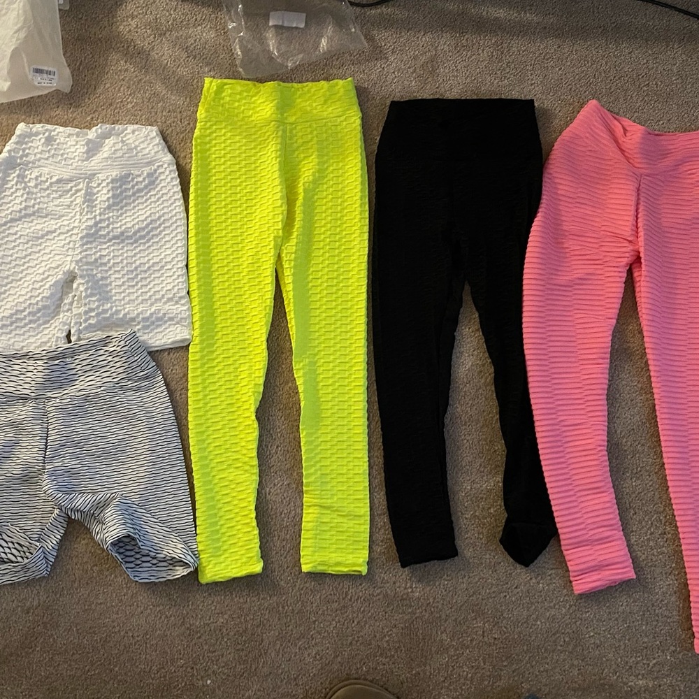 Scrunch butt Tik Tok leggings brand new